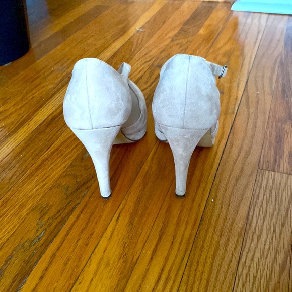 Call it Spring! Nude heels - Picture 3 of 5